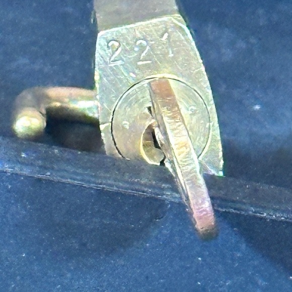 #221 Louis Vuitton Lock and Key - Picture 4 of 4